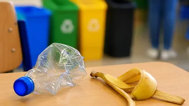 W Płocku siódmoklasiści sprawdzali, jak mniej może znaczyć więcej