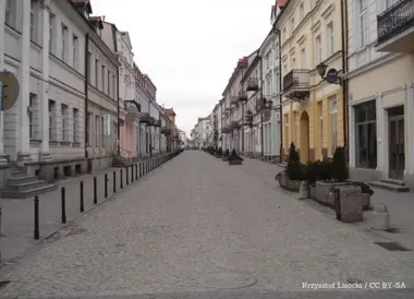 Syreny zabrzmią przez minutę. Uroczystości na płockim cmentarzu